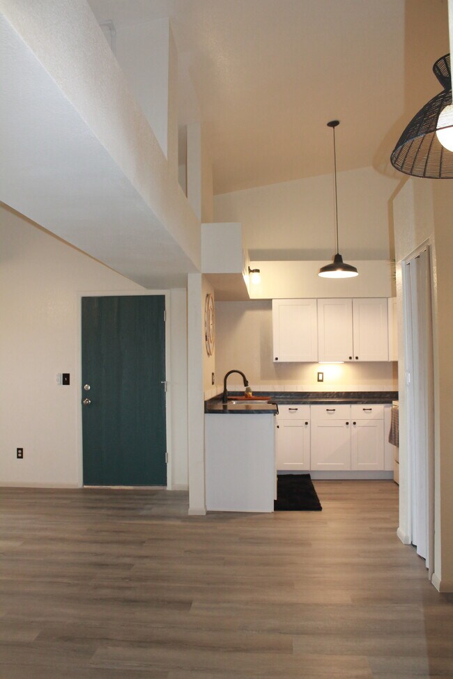 Foto del edificio - 2188 N Pantano Rd