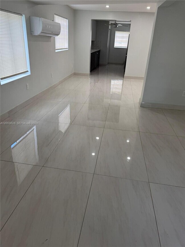 Foto del edificio - 6116 SW 38th St