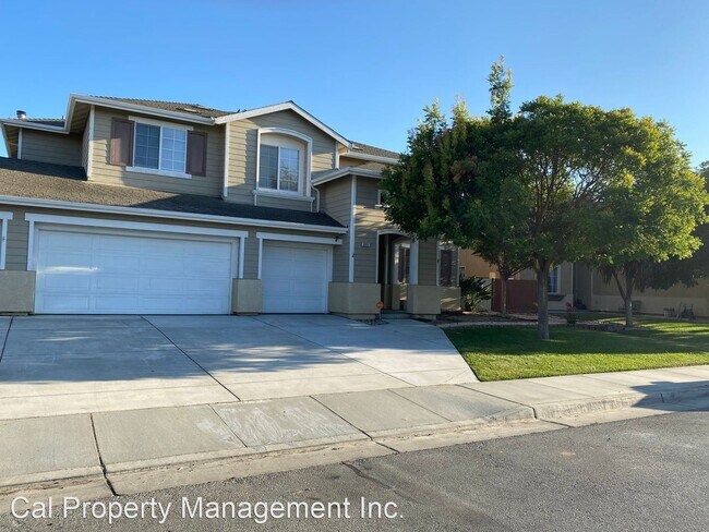 Foto del edificio - 5 br, 3.5 bath House - 361 Majestic Drive