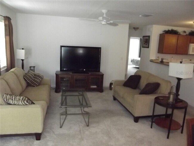 Building Photo - 2022 Chesapeake Pl