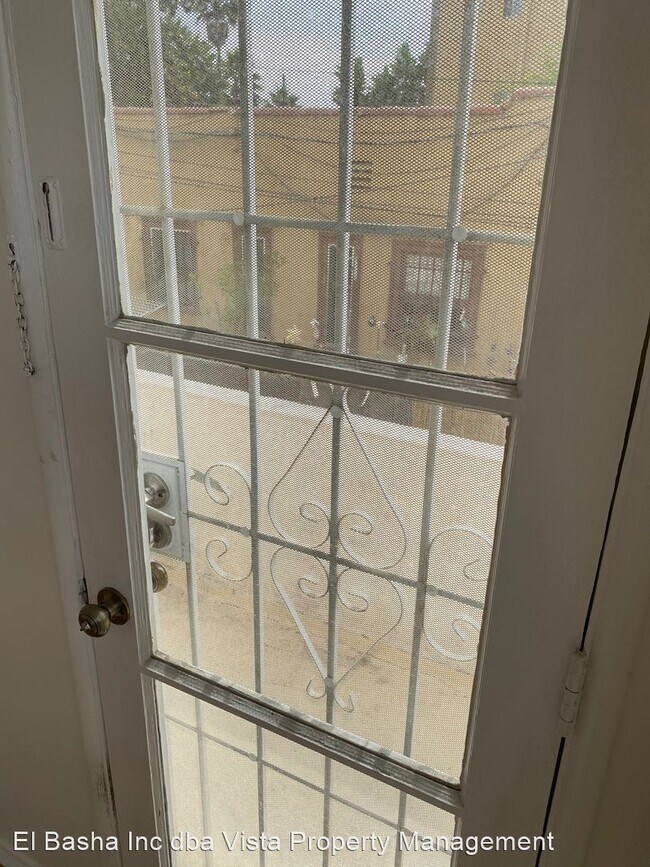 Foto del edificio - 1201 N Kingsley Dr