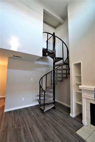 Foto del edificio - 9696 Walnut St