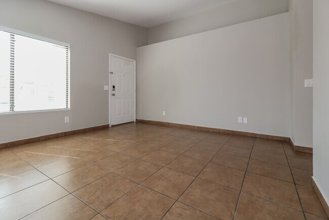 Foto del edificio - 8516 W Elm St
