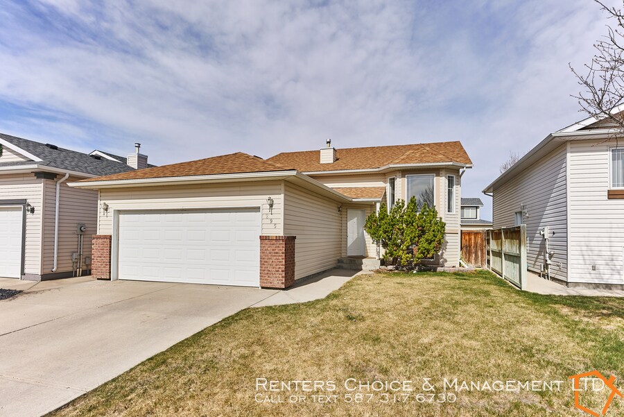 Photo principale - Executive Home in The Uplands!