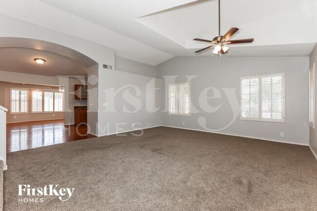 Building Photo - 1333 N Higley Rd