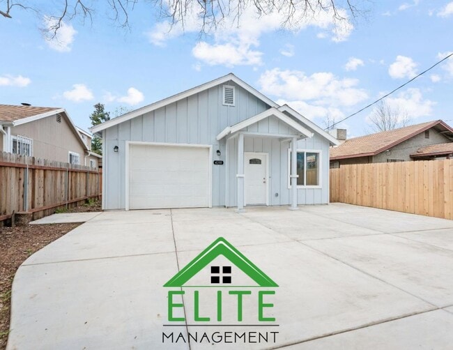Building Photo - Charming 3-Bedroom, 2-Bath Home in Prime S...