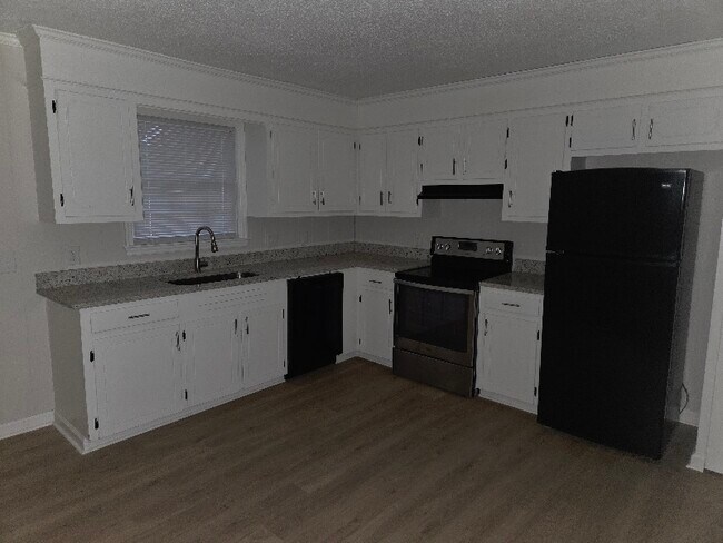 Foto del edificio - 2114 Apple Valley Rd