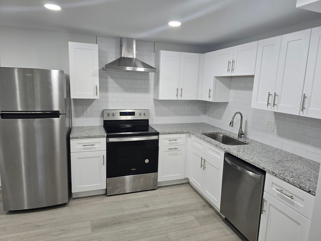 Photo - 4962 Thornwood Trce NW