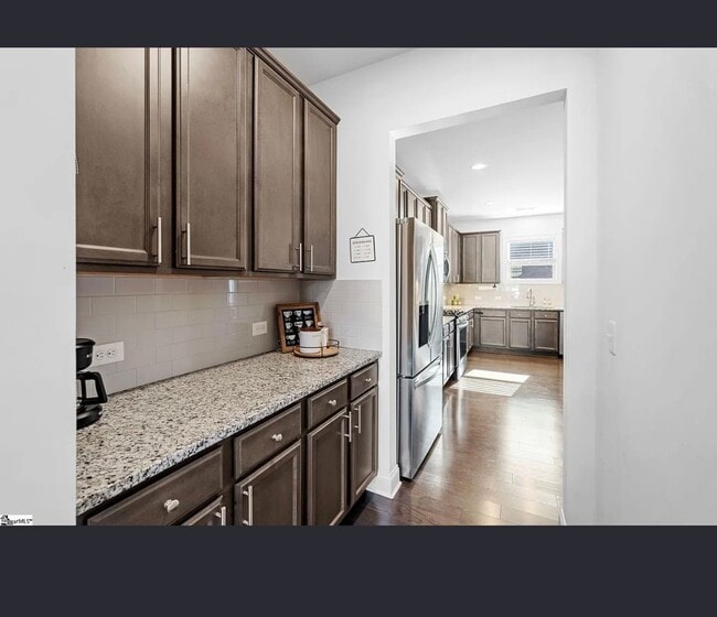 Foto del edificio - 286 Braselton St