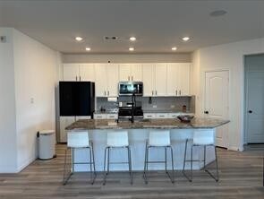 Building Photo - 1323 Rosemead Dr