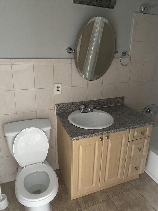 Foto del edificio - 800 NE 13th St