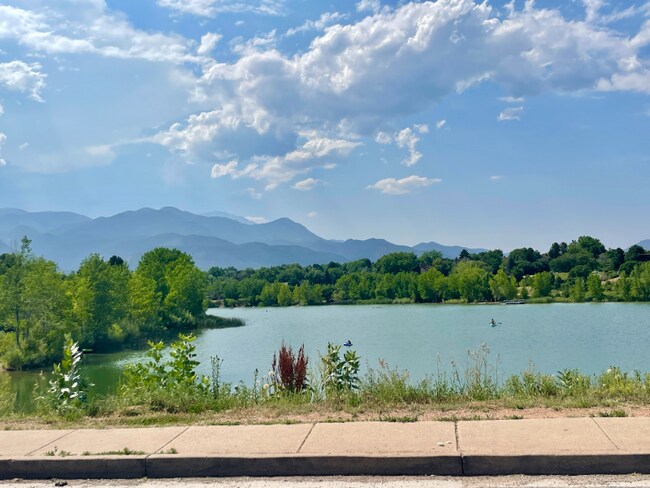 Foto del edificio - 1125 Bayfield Dr