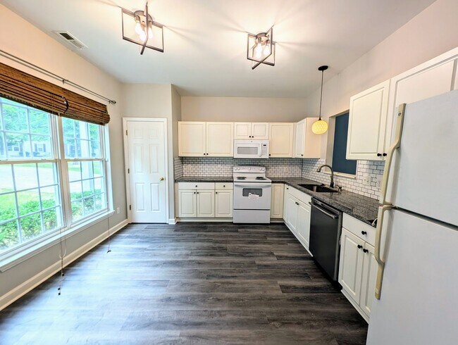 Building Photo - 5804 Neuse Wood Dr