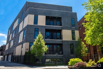 Building Photo - 1045 W Cornelia Ave