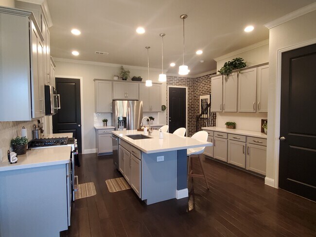 Kitchen - 8113 Snapdragon Way