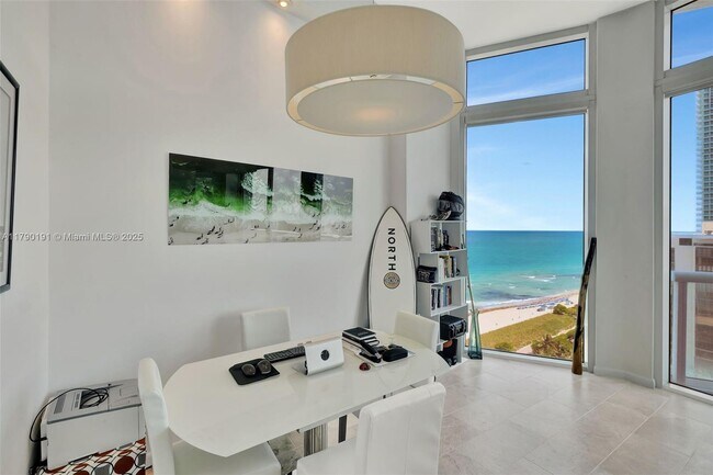 Building Photo - 6515 Collins Ave