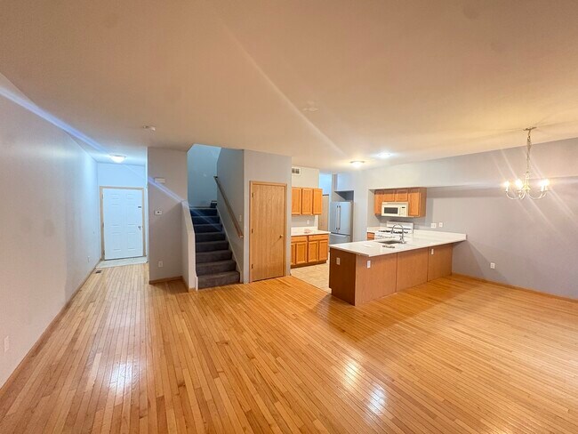 Foto del edificio - 16428 Willow Walk Dr