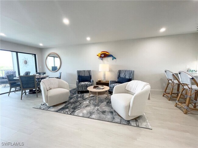 Building Photo - 12945 Vanderbilt Dr