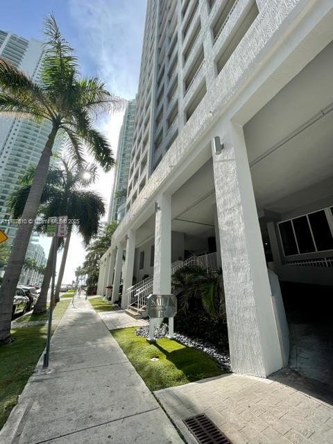 Foto del edificio - 170 SE 14th St