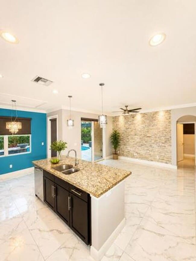Photo - 4773 Foxtail Palm Ct House