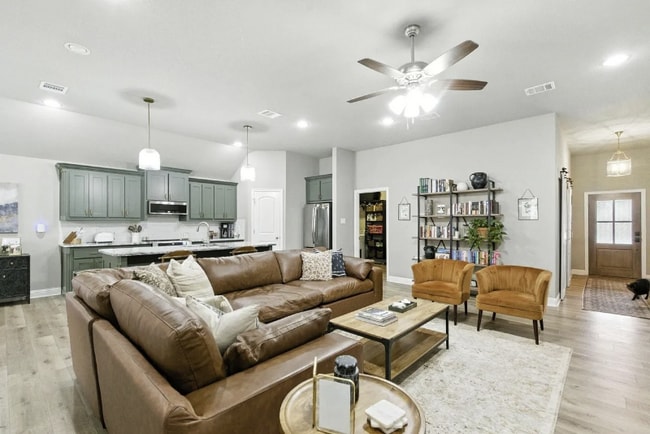 Building Photo - 1629 Town Creek Cir