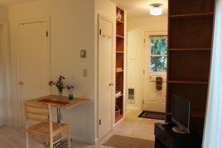 Building Photo - 105 Warwick Pl