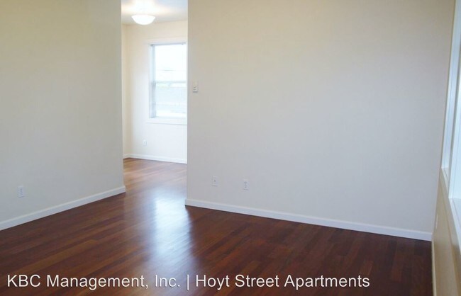 Building Photo - 4405 NE Hoyt St