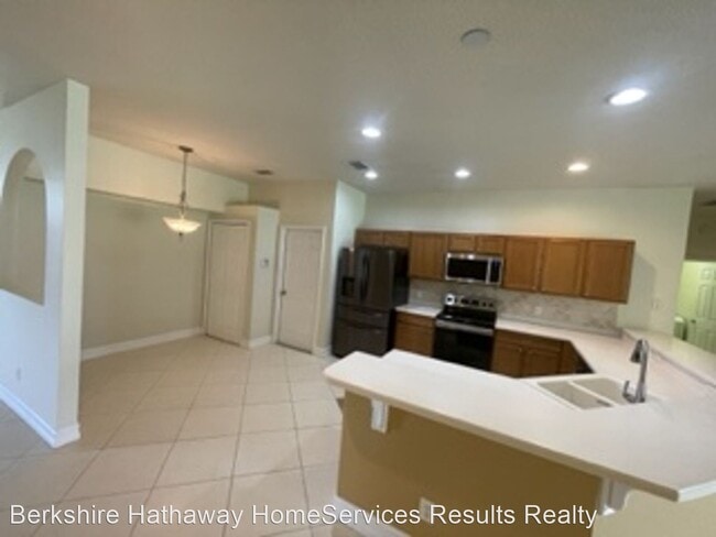 Building Photo - 5 br, 3.5 bath House - 4924 Fells Cove Ave