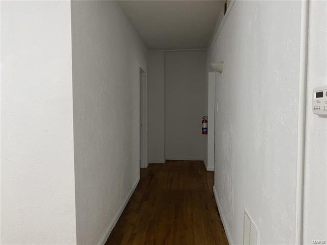 Foto del edificio - 204 E Main St