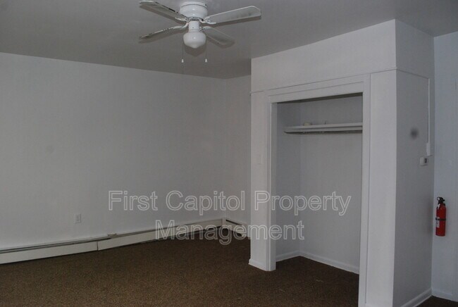 Building Photo - 404 N 2nd St