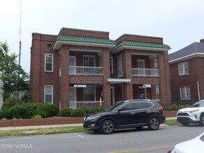 Building Photo - 102 S William St