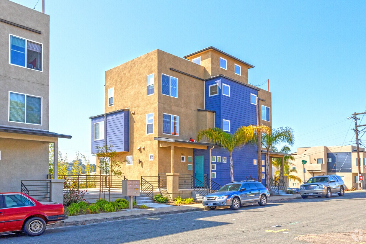 Fresno Street Townhomes Townhomes for Rent San Diego, CA