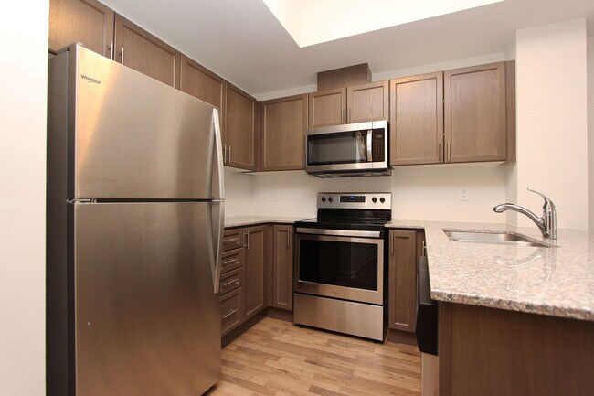 Photo du bâtiment - Stunning 2-Bedroom Townhouse for Rent in Pickering