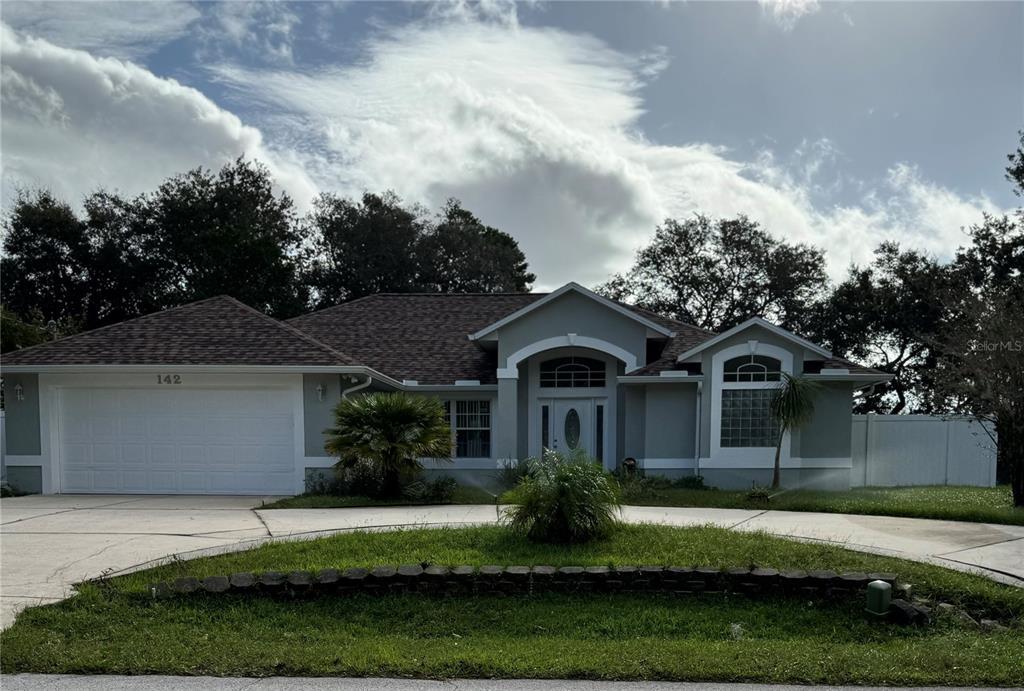 Foto principal - 142 Frontier Dr