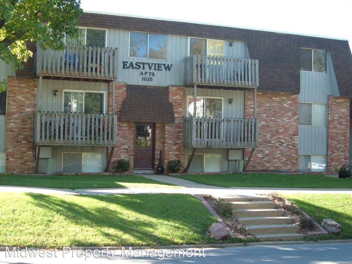 Primary Photo - 1025 Mississippi St