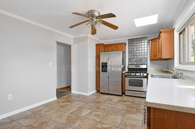 Building Photo - 8212 Devonshire Dr