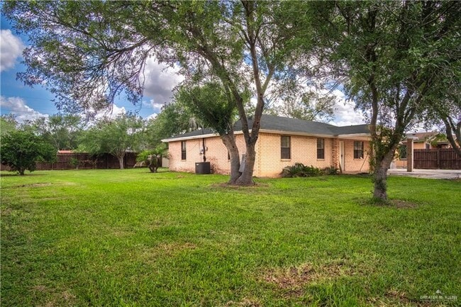 Building Photo - 3109 Raul Gonzalez Dr