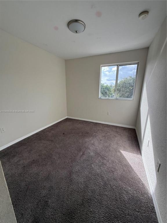 Foto del edificio - 20439 NW 15th Ave