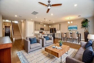 Building Photo - 8622 Cedar Plains Ln