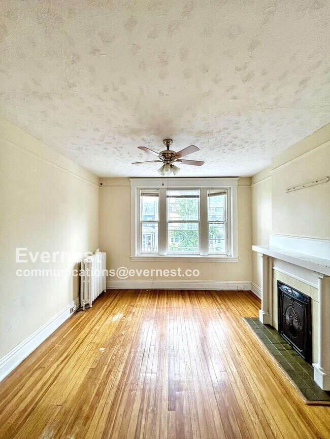 Foto del edificio - 2709 Floyd Ave
