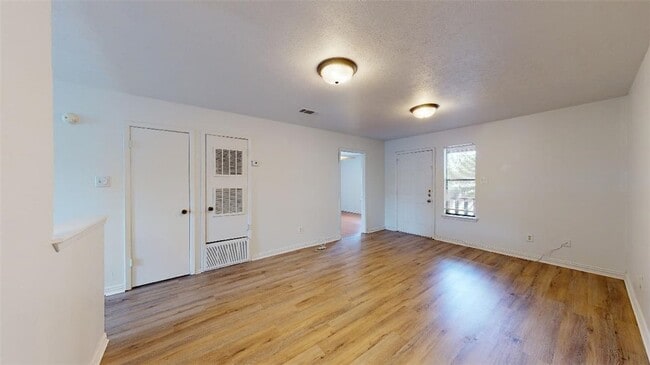 Foto del edificio - 805 San Pedro Dr