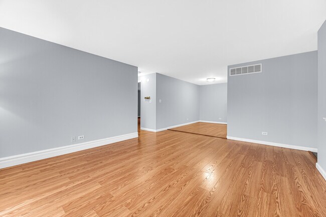 Building Photo - 166 Chatham Ct