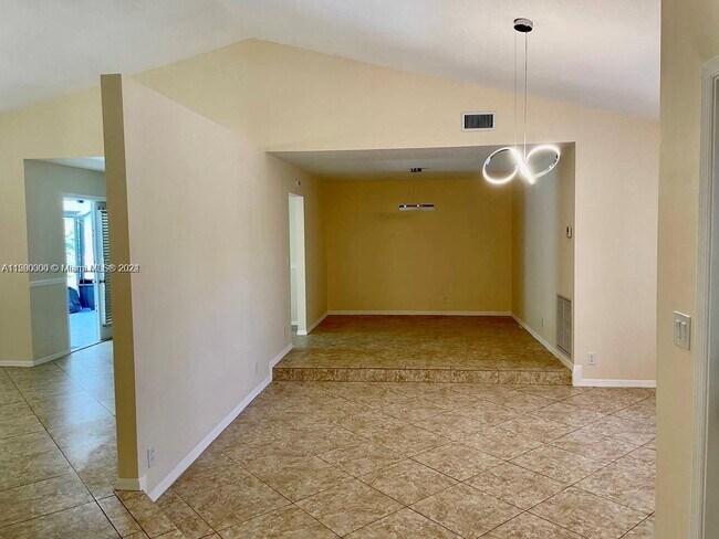 Foto del edificio - 18352 181st Cir S