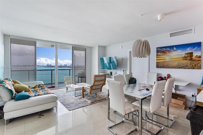 Foto del edificio - 1800 N Bayshore Dr