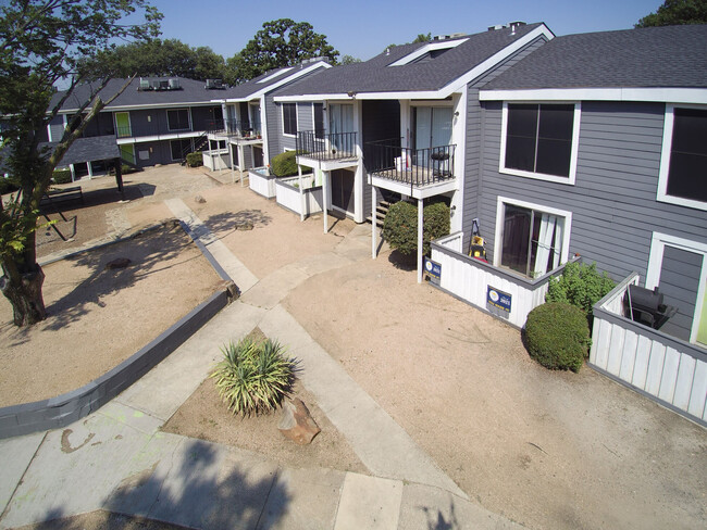 Building Photo - Palmera Apartments
