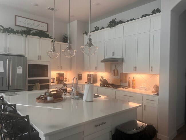Foto del edificio - 244 Heartleaf Rd