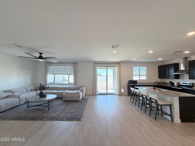 Foto del edificio - 9324 S 30th Ln