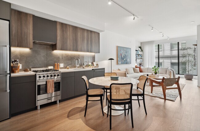 Foto del edificio - 555 Golden Gate Ave