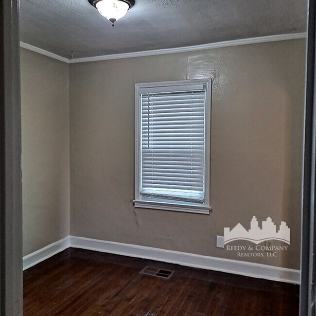 Foto del edificio - 3638 Marion Ave