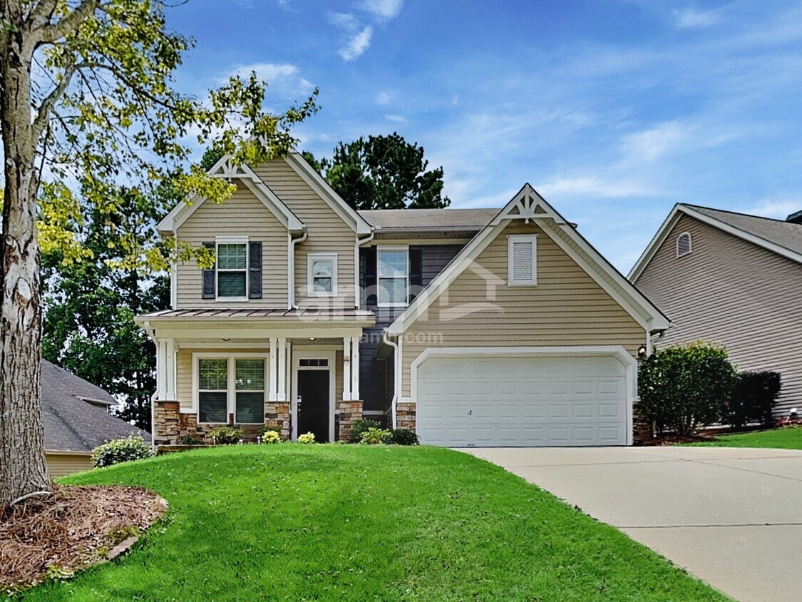 Foto principal - 215 Greenview Drive